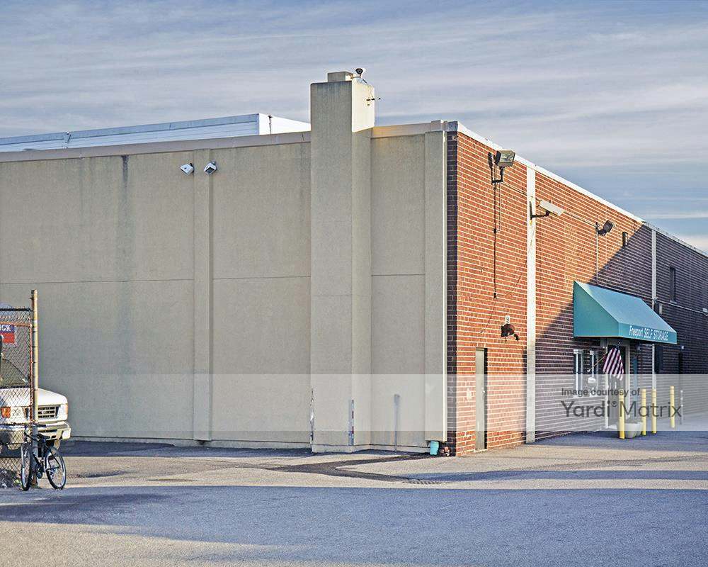 Freeport Self Storage 73 East Merrick Road, Freeport RentCafe